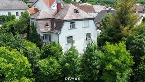 Historische Villa mit Charme und Potenzial in traumhafter Ruhelage