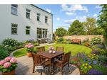 "Luxus trifft Lebensqualität (mit Garten und Terrasse)!"
