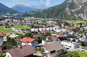Sensationelle Gelegenheit: 303 m² Baugrund mit Garage in bester Lage von Zams!