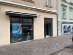 Interessante Geschäftslokalität mit großer Schaufensterfront, Zentrum
