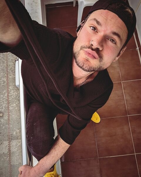 Ich bin Erik und suche einen Mann f&uuml;r Treffen ohne Verpflichtungen