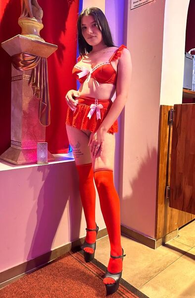 MIA 18 – HEISSE MOMENTE MIT EINEM JUNGEN GIRL