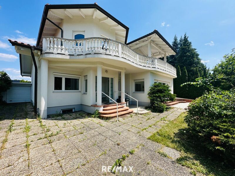 Gro&szlig;z&uuml;gige Villa in Graz-Stra&szlig;gang auf sonnigem Grundst&uuml;ck mit hoher Bebauungsdichte!