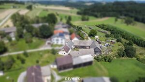 Sanierungsbedürftiger Bauernhof mit Hobby-Autowerkstatt in idyllischer Lage