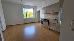 Helle Wohnung in guter Lage