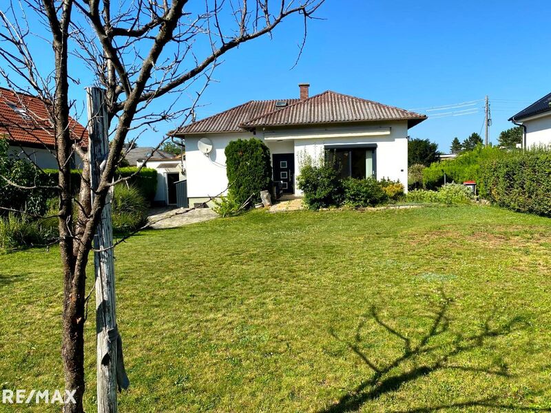 Hier zieh ich ein -  Einfamilienhaus mit großem Garten in Kottingbrunn!