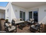 GROSSE TERRASSE, DURCHDACHTES RAUMKONZEPT! 2 Carportplätze