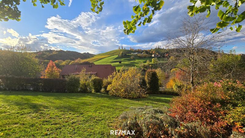 Einfamilienhaus mit Wintergarten, Sauna, Weinkeller & Weitblick in Ratsch an der Weinstraße