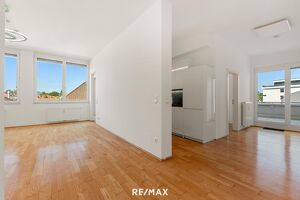 Stilvolle 4-Zimmer-Wohnung im Penthouse-Flair mit Dachterrasse