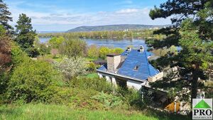 Edelrohbau-Villa, Herrschaftlicher Wohnsitz am Fuße des Kahlenberges an der Donau. Teilrestauriert entkernt und komplette Ausbauplanung.