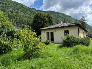 Bungalow in SONNIGER LAGE mit schönen Ausblicken !