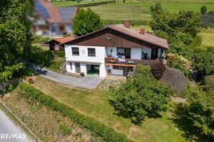 Wohnen wo andere Urlaub machen - Haus mit Traumaussicht nahe Stubenbergsee