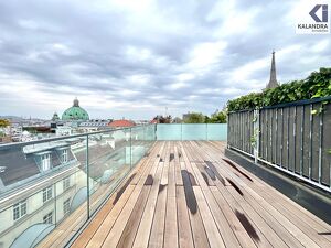 360 TOUR // LUXURIÖSE DACHGESCHOßWOHNUNG AM GRABEN