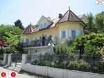 Exklusiv eingerichtete Villa mit orientalischem Hauch in absoluter Ruhelage in einer der begehrtesten Wohnlagen des südwestlichen Wienerwalds