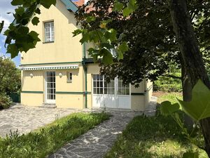 Charmante Alt-Patrizier Villa 3 Schlafzimmer, 4 Bäder + Wohnkeller // Charming old patrician villa, 3 bedrooms, 4 bathrooms + basement living area //