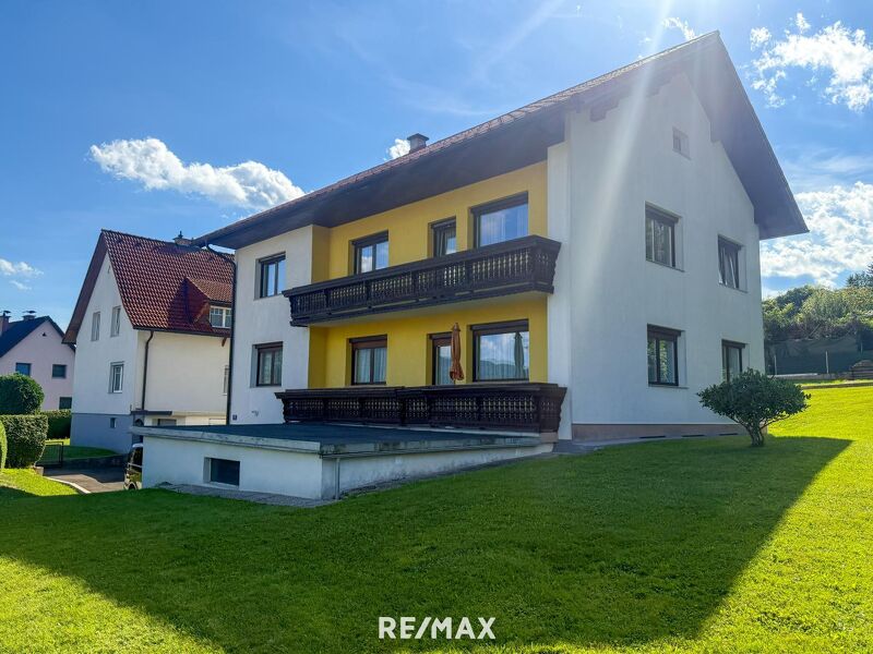 *** Gemeinschaftsprojekt oder Investment? Zwei H&auml;user, sechs Stellpl&auml;tze, gro&szlig;es Grundst&uuml;ck in Toplage! ***