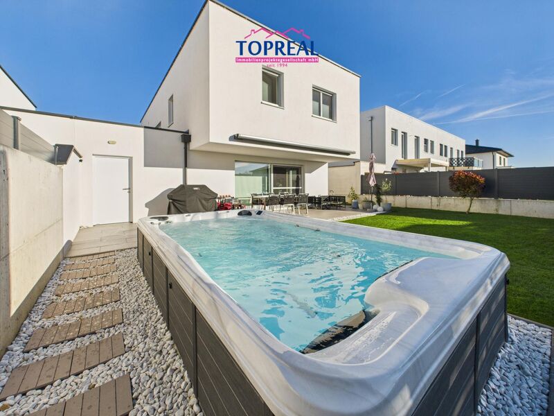 Exklusives Neubauhaus in Marchtrenk ? stilvolles Wohnen mit modernster Technik & traumhaftem Garten samt Wellnessbereich