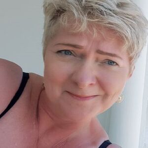 Rollenspielerin sucht Mitspieler