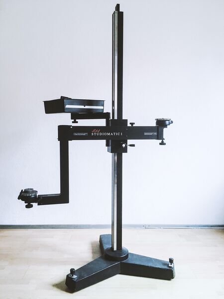 Linhof Studiomatic 1 Studiostativ mit Schwenkarm / Ablage