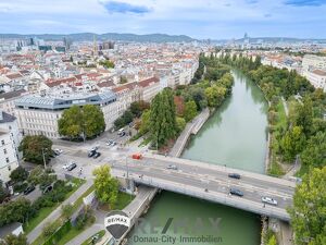"Exklusives Wohnerlebnis im stilvollen Dachgeschoss mit Donaublick und Garage am Anfang der Rasumofskygasse"
