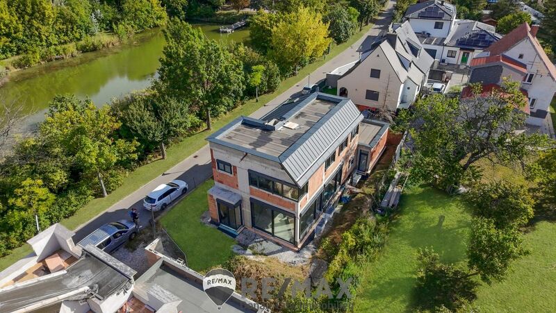 "Rhabarber-Rohbau-Rarität!"