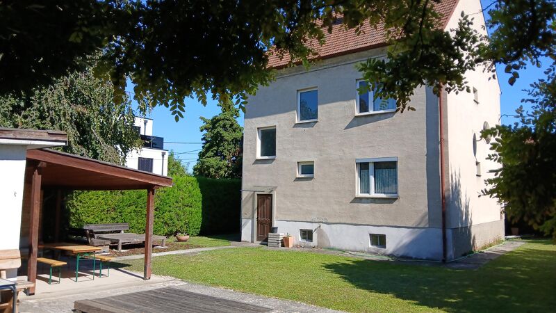 Wohnhaus mit Potential oder interessant f&uuml;r Neubauprojekt!