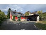 Vielseitiges Einfamilienhaus mit Pool, Garagen und großem Potenzial in Leibnitz