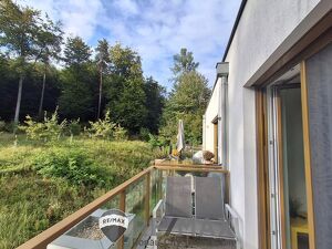 "Waldblick - Single-Balkonwohnung am Riederberg mit Parkplatz"