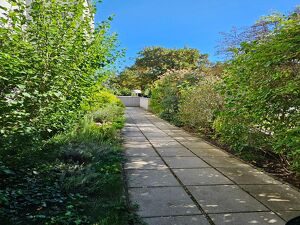 Stilvolle Gartenwohnung im 19. Bezirk, Wien