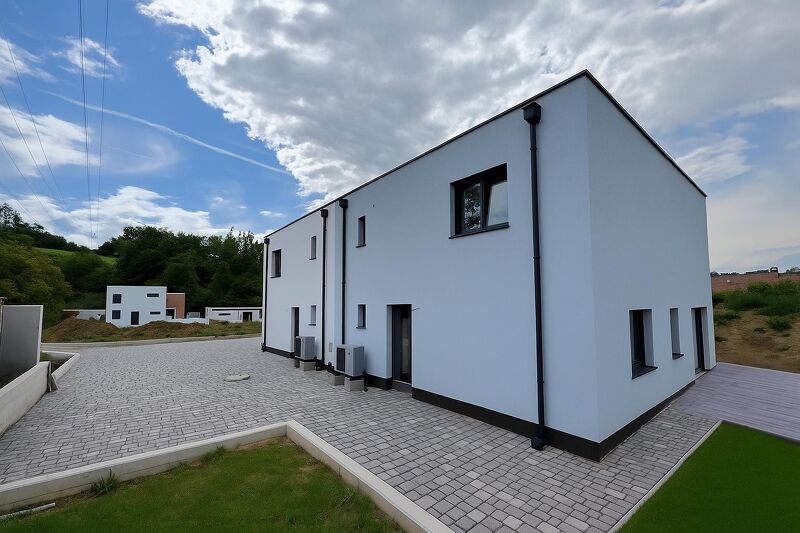 Neubau-Doppelhaus-Hälfte mit 4 Schlafzimmern!