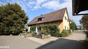 Großzügig & vielseitig nutzbar ? Zahlreiche Räume mit Option für Nebengebäude mit Büro und Werkstatt