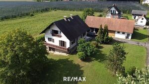Haus in idyllischer, ruhiger Lage mit großem Nebengebäude und Ausbaumöglichkeiten!