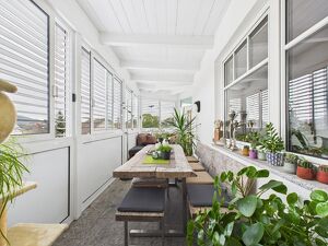 LINZ-URFAHR (Katzbach)  Mietwohnung ca.73 m² Wohnfläche, 3 Zimmer + Galerie und verglaster Loggia