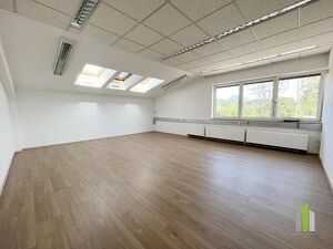 Attraktives Büro mit Lagermöglichkeiten in Salzburg nähe Bergheim