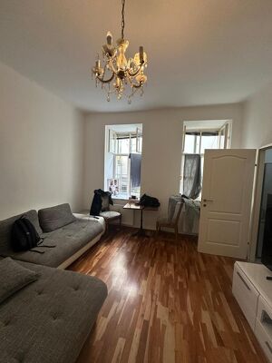 Anlageobjekt: Einzimmerwohnung mit zus&auml;tzlichem Souterrain in zentraler Lage