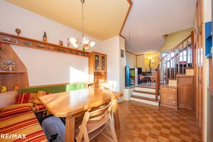 Charmante Maisonette-Wohnung mit Balkon und TG-Parkplatz