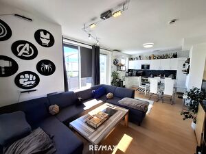Moderne Eigentumswohnung mit 28 m² Dachterrasse in bester Lage