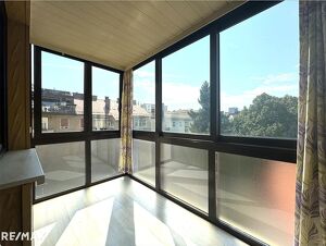 Zentrale & ruhige 2-Zimmer-Wohnung mit verglastem Balkon