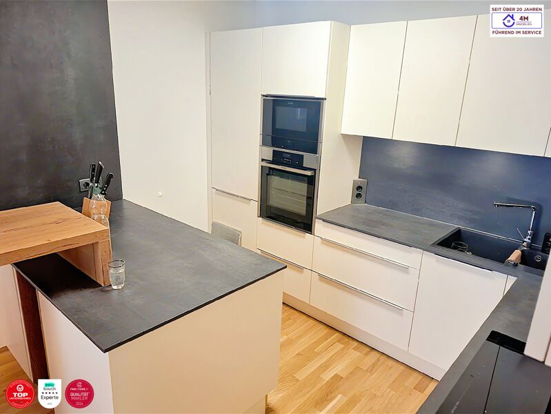 Modernes Wohnen mit Charakter ? Designk&uuml;che, Garage, Loggia & Licht in Vollendung