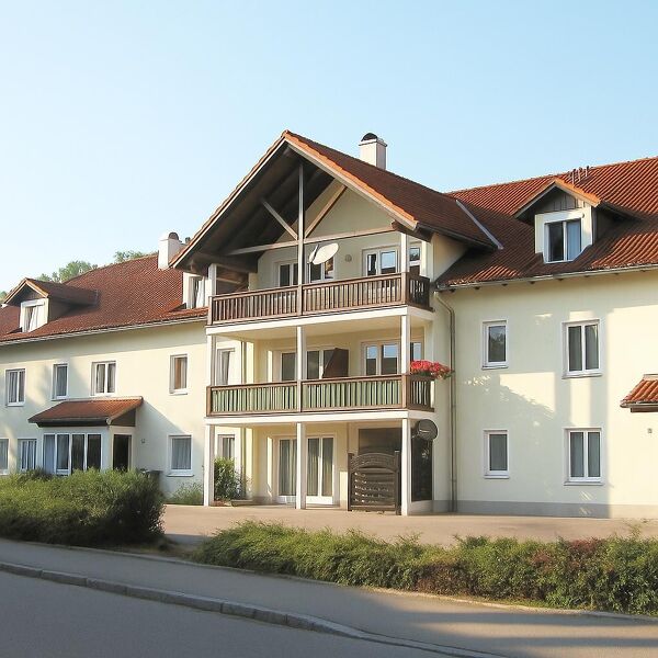 Sonnige Wohnung (befristet vermietet) mit Balkon!