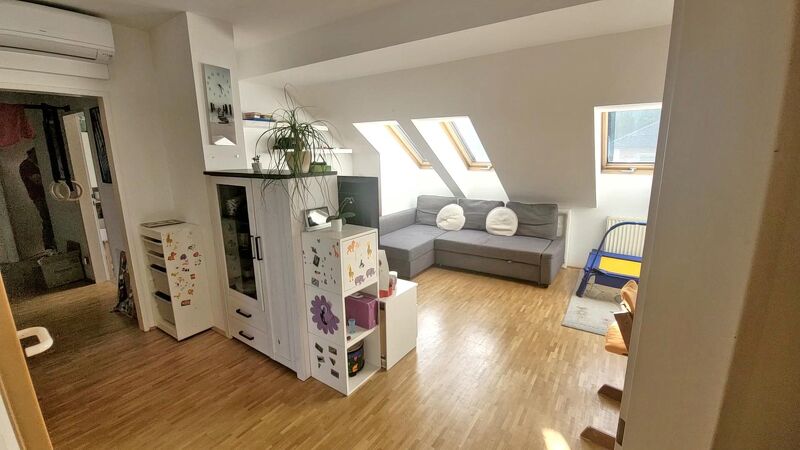 ENNS - Helle, großzügige 3-Zimmerwohnung mit zwei Balkonen und KFZ-Stellplatz!