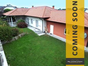 COMING SOON! Traum Bungalow mit Kachelofen, Terrasse, XXL-Garten, Einliegerwohnung KG  und Doppelgarage zum Schnellbezug in Ansfelden