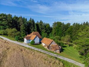 Haus mit großem Grund und Wald  zur Miete