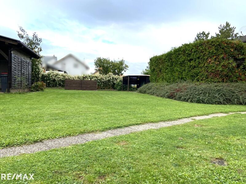 Grundstück in perfekter Lage! Inklusive ein Fertigteilhaus mit Keller!