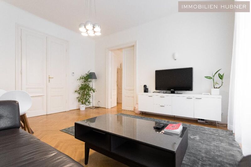 M&ouml;blierte 3-Zimmer-Altbauwohnung in zentraler Lage im 5. Bezirk.