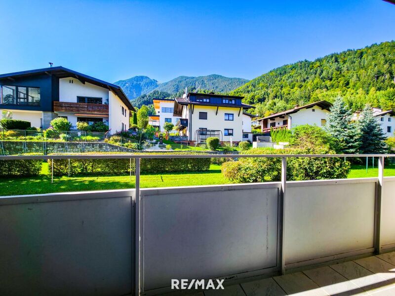 Gepflegte 2-Zimmer-Wohnung mit herrlichem Balkon in Aussichtslage in Fiecht!