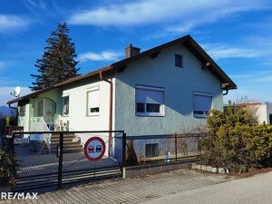 Anlageobjekt mit solider Jahresrendite ? vermietetes Einfamilienhaus in ruhiger Lage!