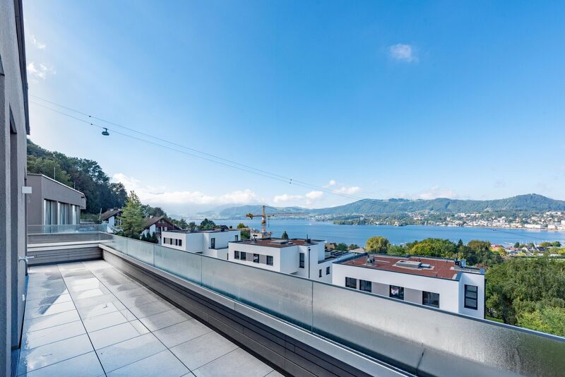 Stilvolles Penthouse mit malerischem Seeblick - ERSTBEZUG