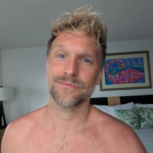 Hallo, ich bin Tom und suche einen Mann