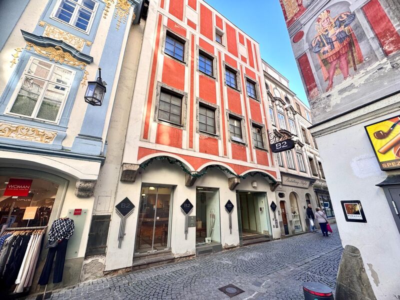 681 m² Geschäftshaus für Handel, Dienstleistung oder Büro zu mieten